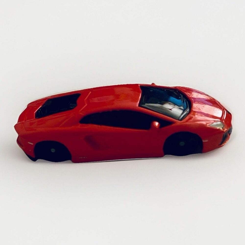Maisto LAMBORGHINI Aventador LP700-4 1:64 NM
